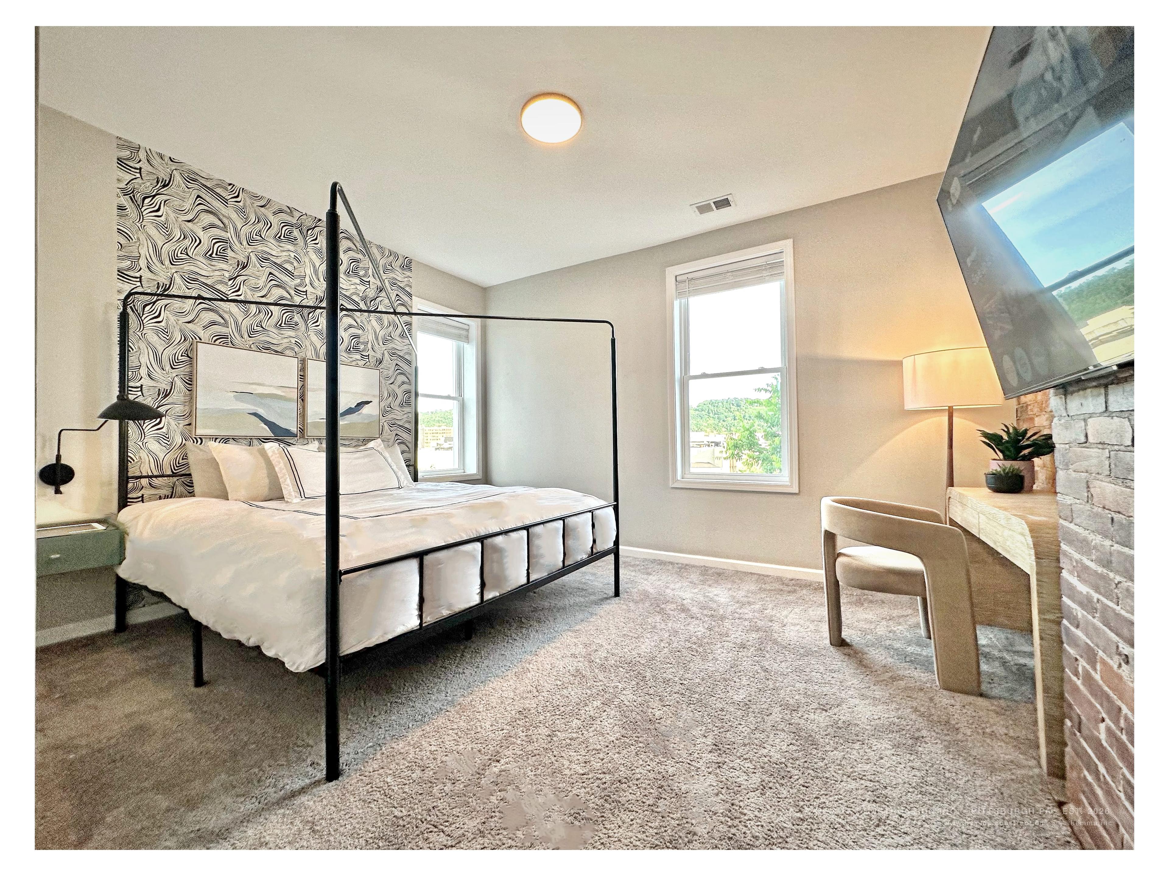 Troy Hill Unit 2 — 07