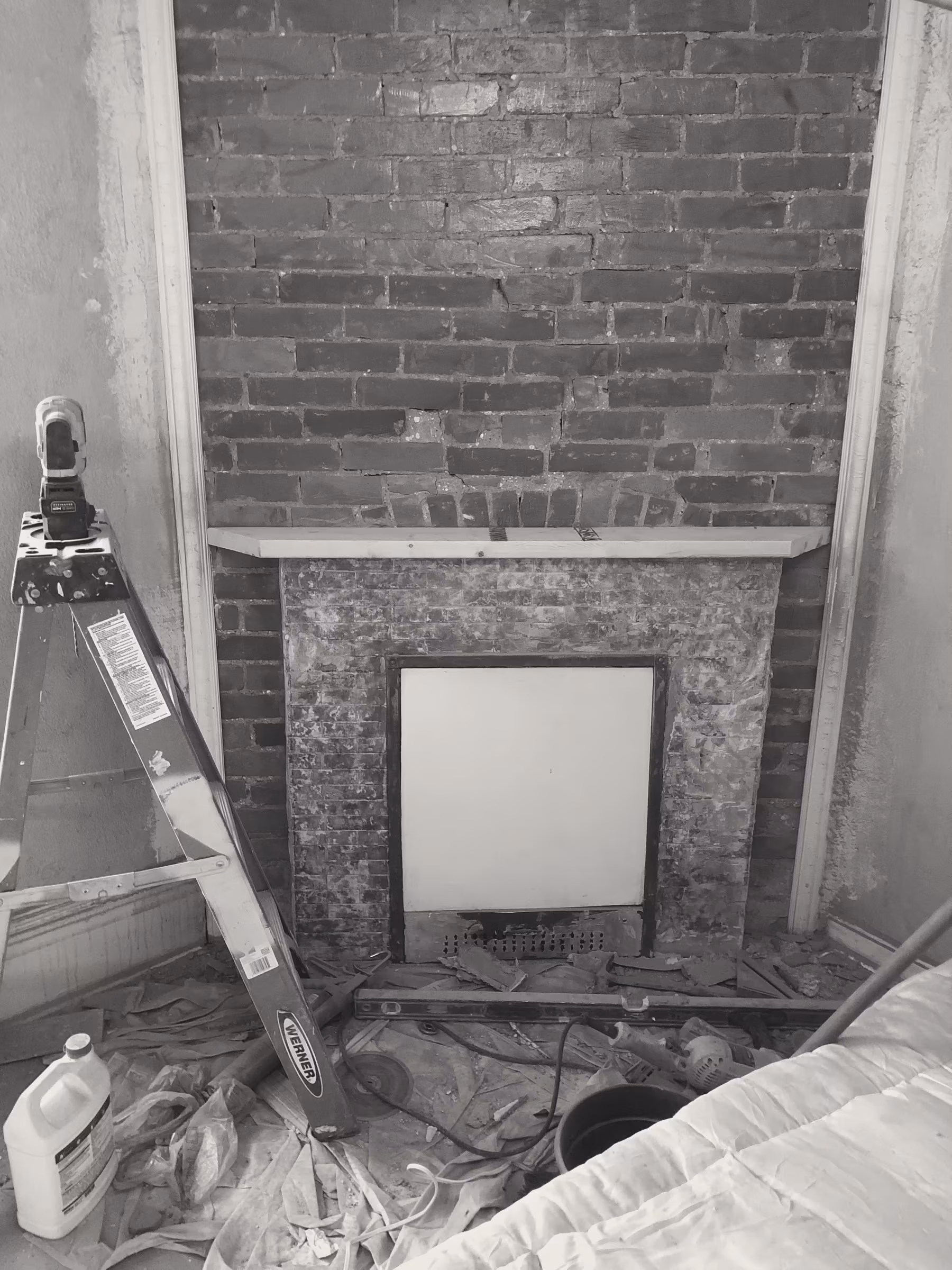 Masonry · chimney mass · finished surround
